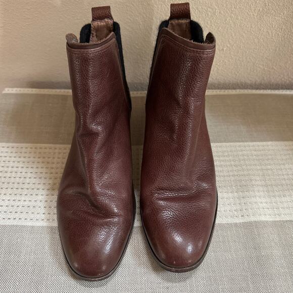 Louise Et Cie Chelsea Boots Brown Leather Pull-On Almond Toe Size 6.5 - Picture 2 of 7